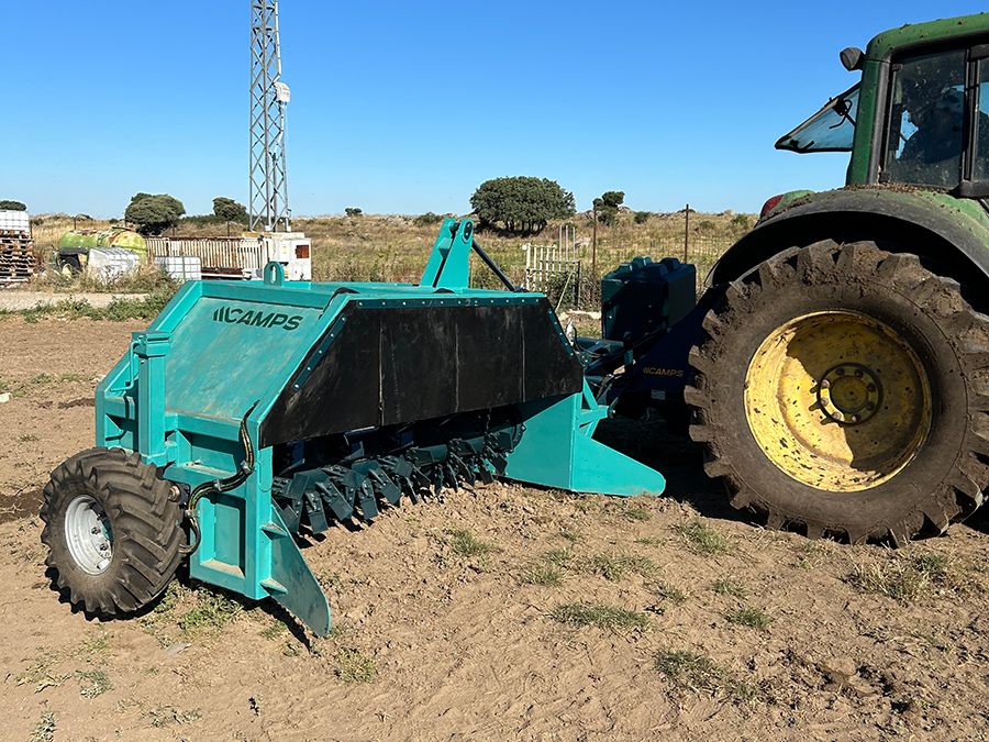Volteadora de compost VC-2500